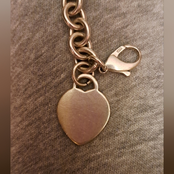 EC Vintage Tiffany & Co. 925 Heart Tag Bracelet - Picture 2 of 3